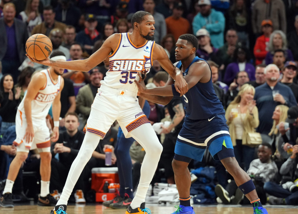 关于里昂迎NBA常规赛关键赛，集结日刷新队史纪录，悬念犹存，临场指挥获称赞的信息