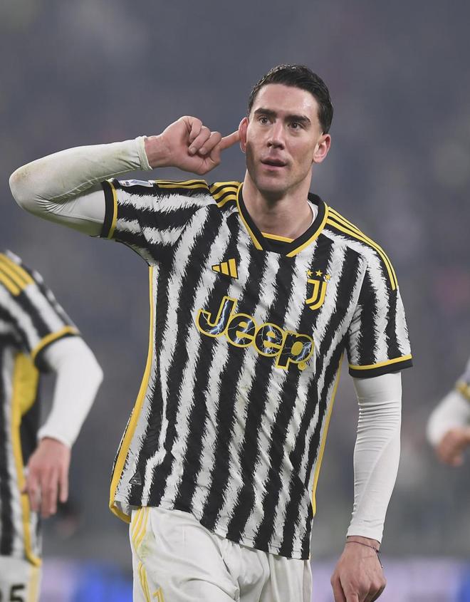 尤文图斯训练开放日；集结日临场应变引欢呼；法甲在即；年轻球员得到机会的简单介绍